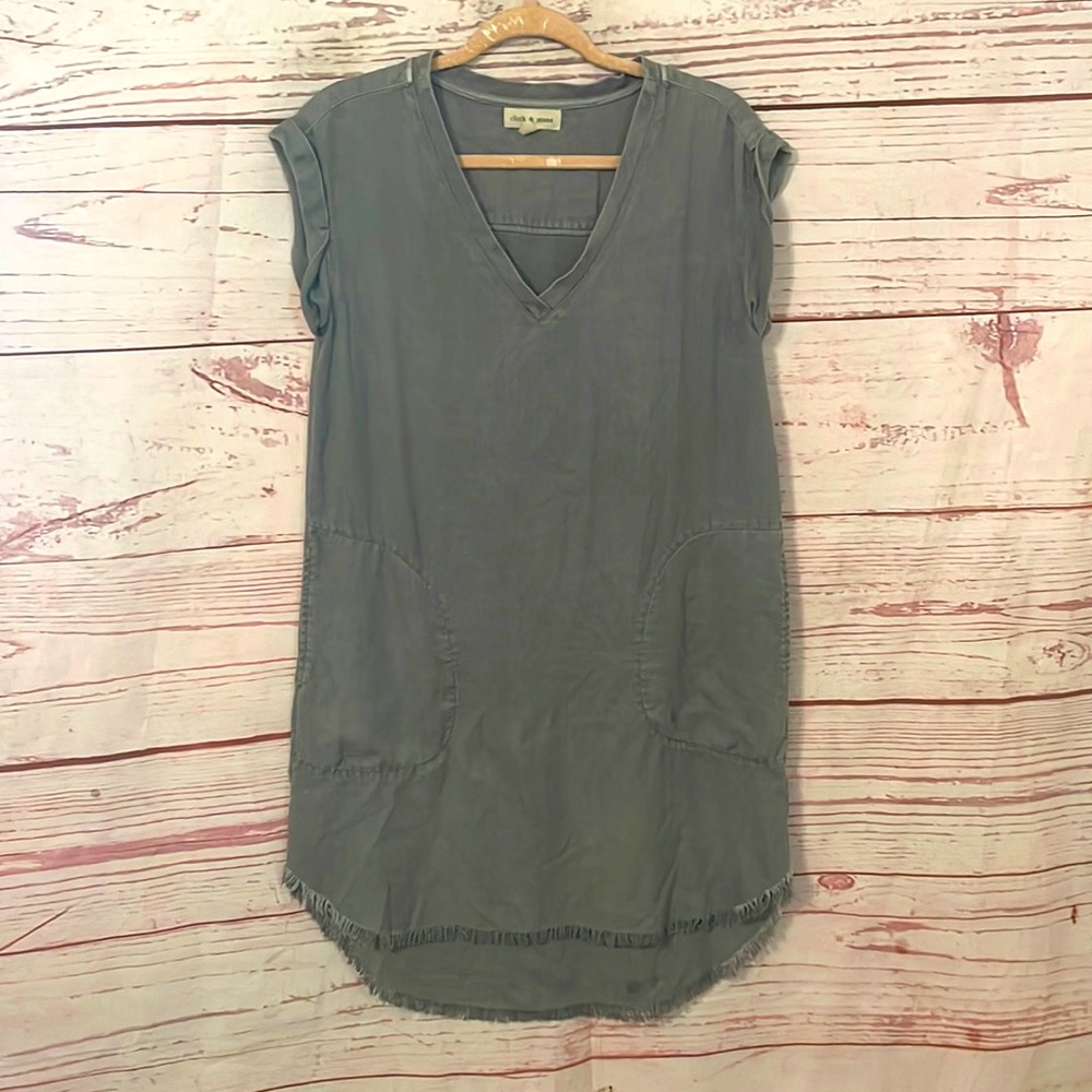 ANTHRO cloth & stone small raw hem sleeveless low cut grey dress